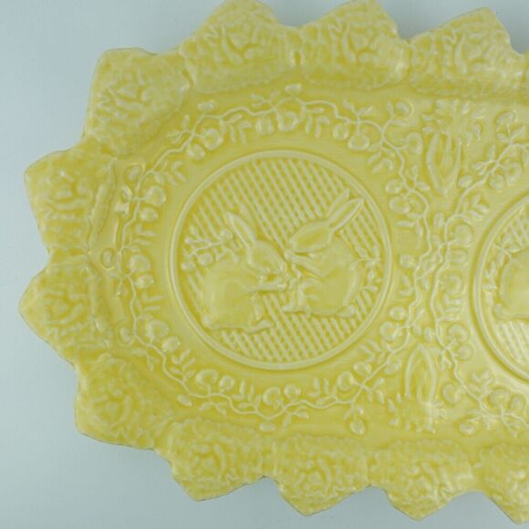 Bordallo Pinheiro Embossed Yellow Bunny Serving Platter Plate Majolica Portugal - Picture 3 of 7